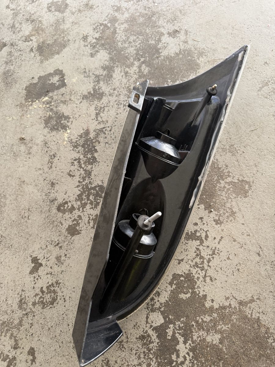 Ford Tutti pezzi di ricambio auto: Heckleuchten Focus 04jg – Usato da Gontenschwil venduto da Ilic_a.98 3