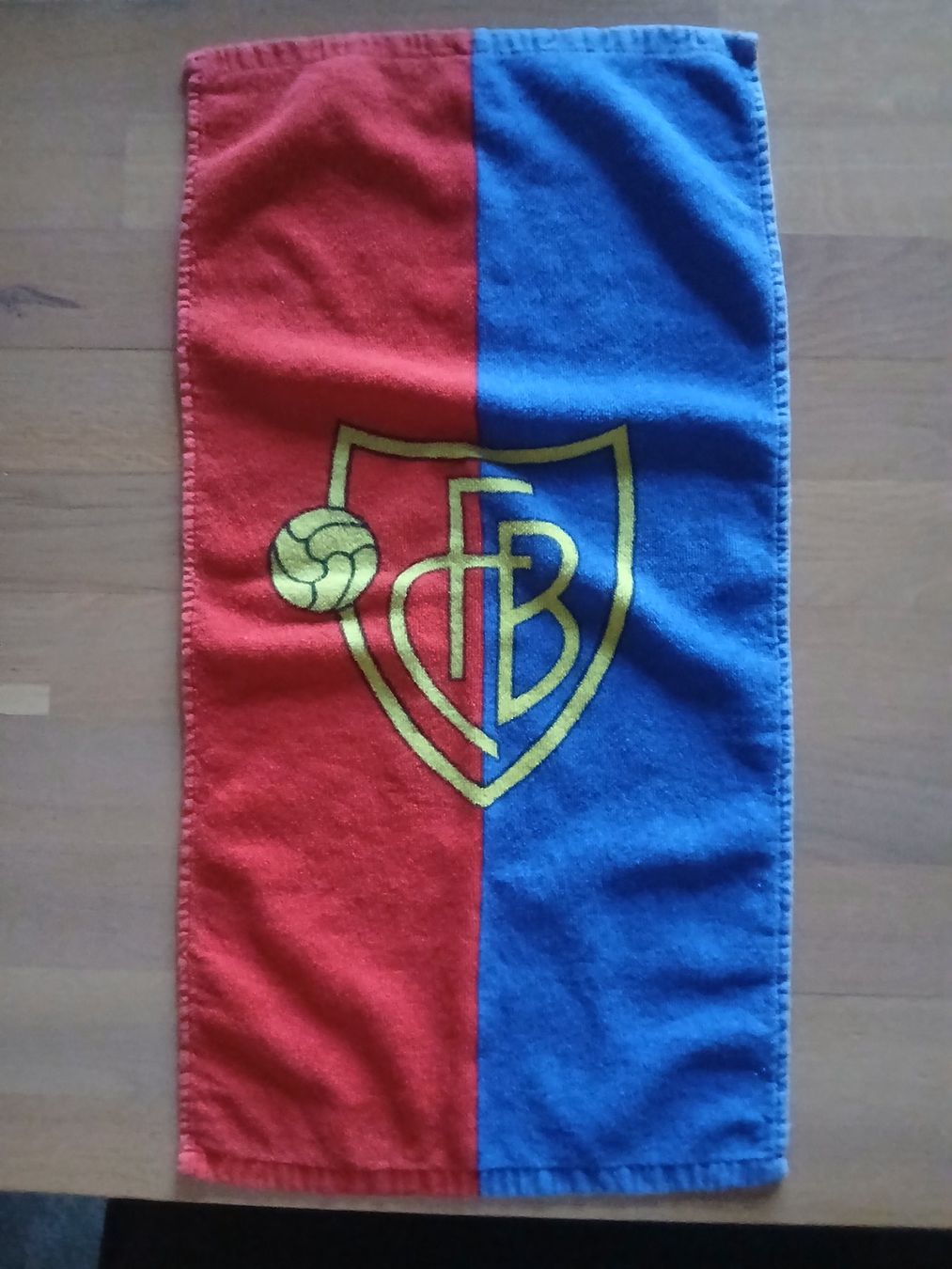 Serviettes de bain: FC Basel Handtuch – D'occasion à Oberglatt ZH par Sandro0124