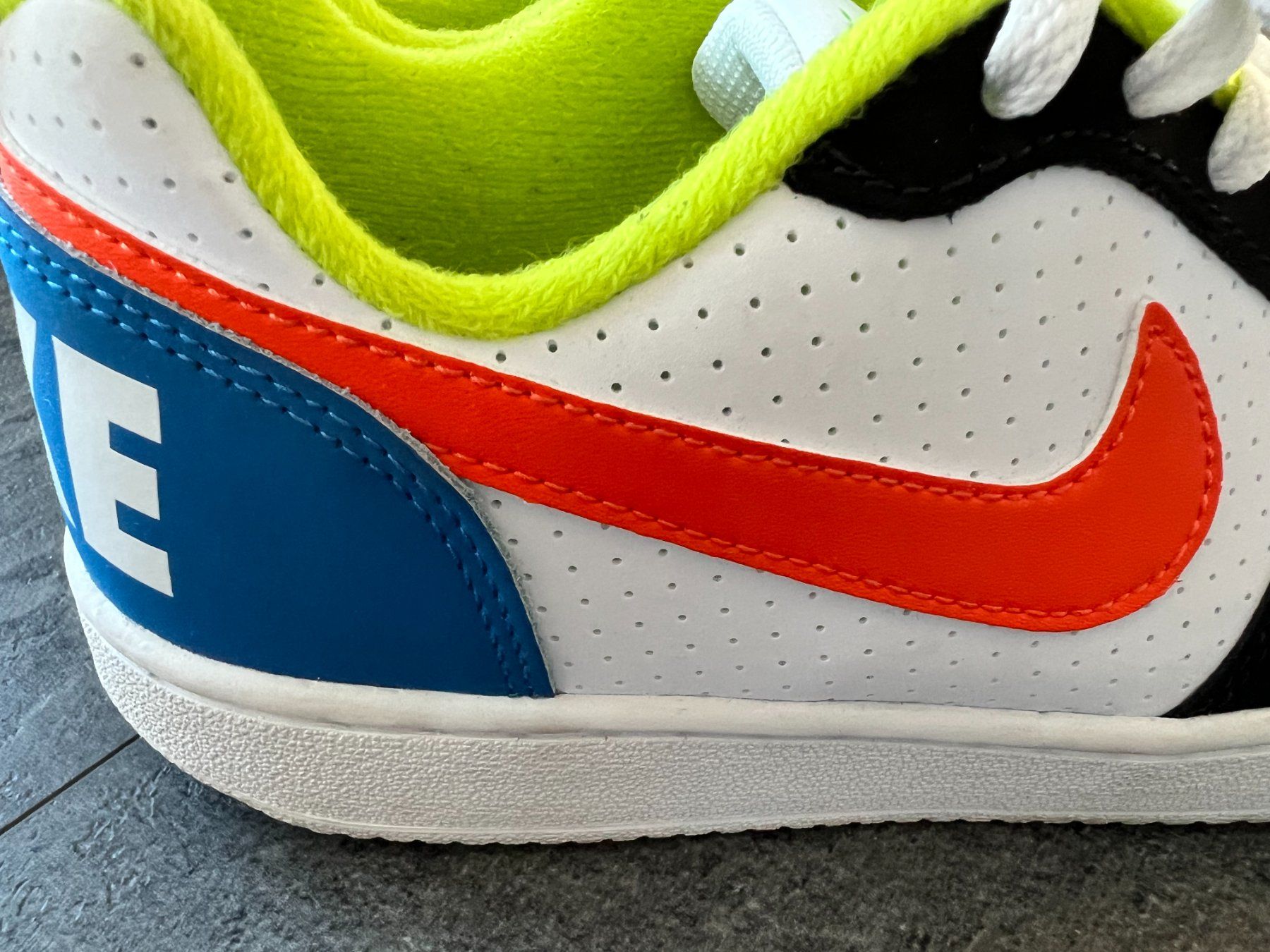Nike Scarpe da uomo: NIKE Schuhe, Neu Gr. 36,5 – Nuovo (secondo la descrizione) da Walzenhausen venduto da Cerna007 3