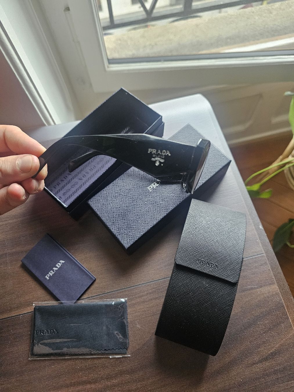 Prada Brillen & Gläser: Lunettes Soleil Prada – Gebraucht aus Genève von nun_7fjx 1
