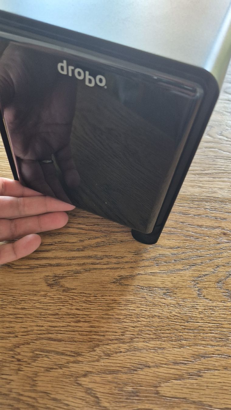 Drobo Disques durs: drobo fs 5 bay – Défectueux à Léchelles par sim7891 3