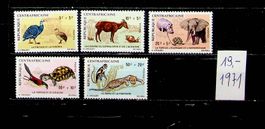CENTRAFRIQUE SÉRIE DE TIMBRES NEUFS 1971 COTE 19 EUROS /U531