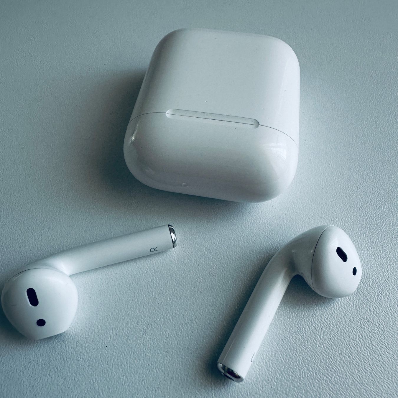 Apple Cuffie: Original Apple AirPods 2 Kopfhörer Wireless Lightning Kabel – Usato da Basel venduto da MY.AIRPODS.SHOP 6