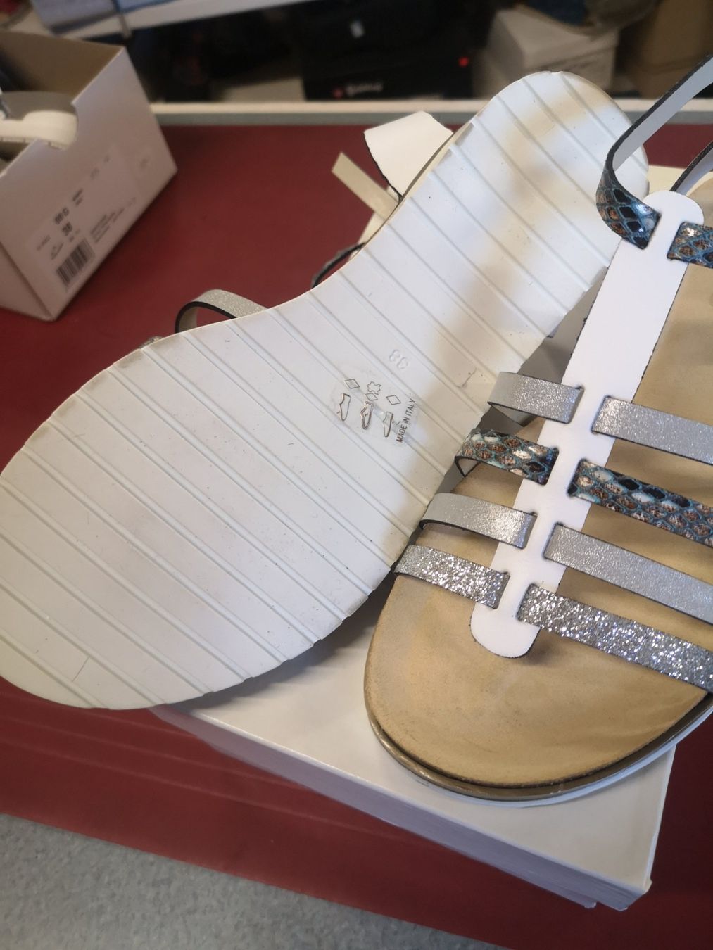 Damenschuhe: Damenschuh – Neu und originalverpackt aus Möhlin von Highwaytom 1