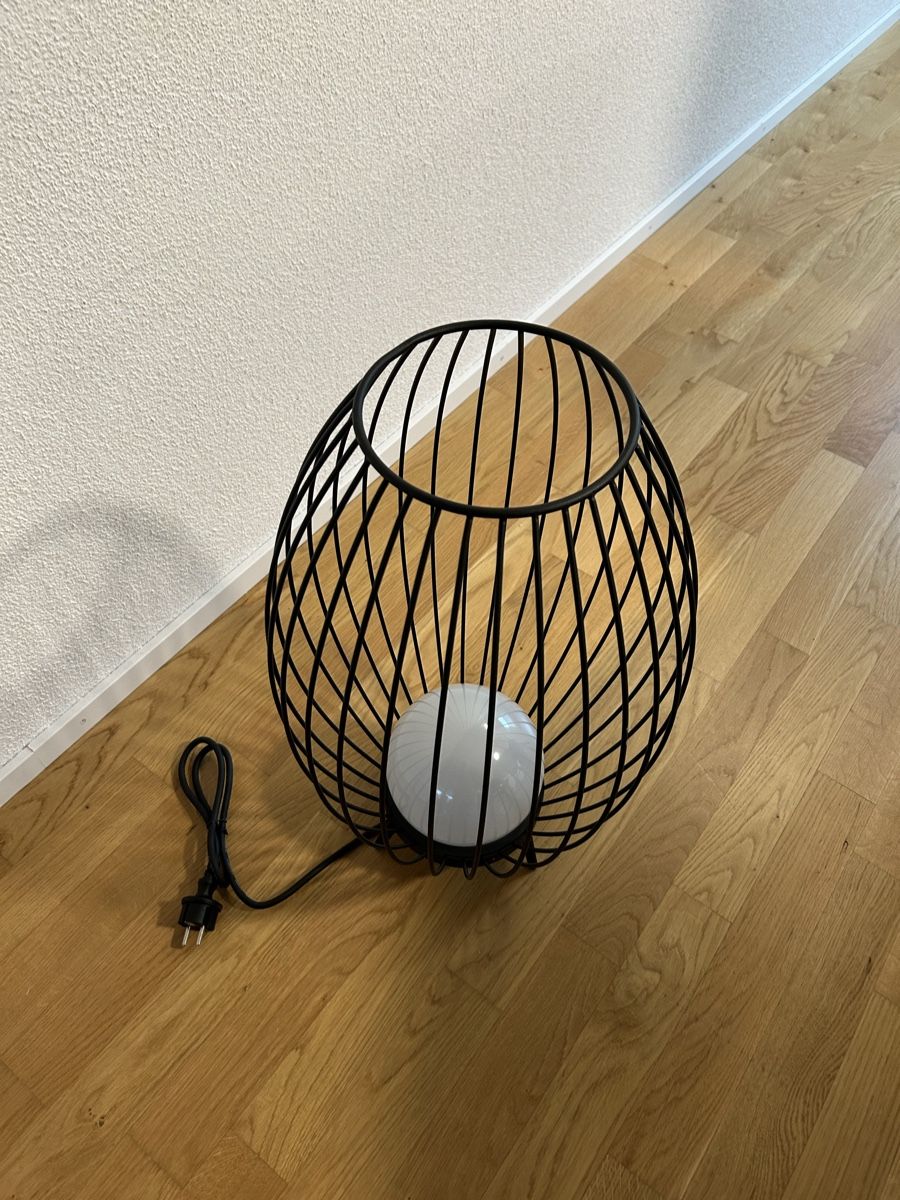 Lampade: Stehleuchte Gitterkorb Design (neu) – Nuovo e nell'imballaggio originale da Muri AG venduto da Rukvasch 2
