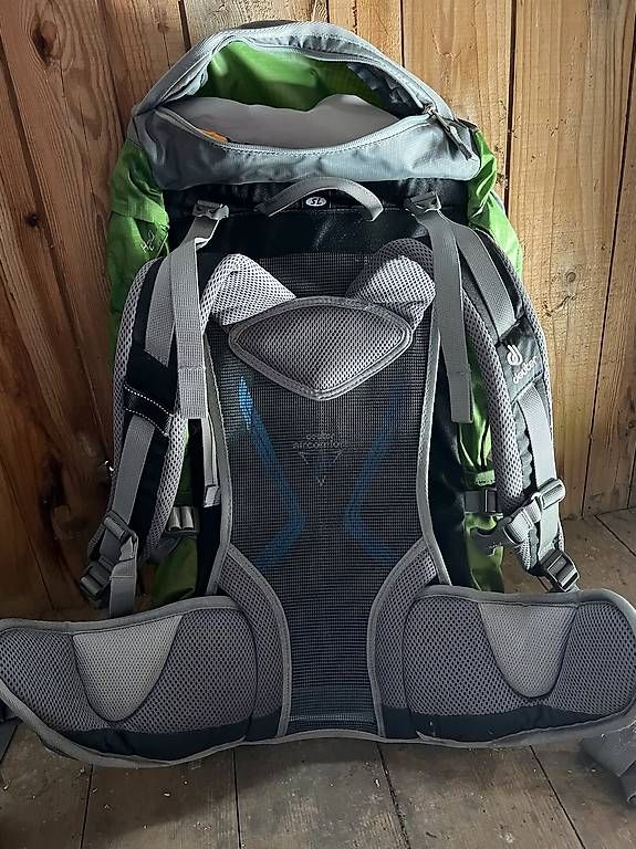 Deuter Zaini: Deuter Wanderrucksack für Damen – Usato da Bern venduto da Us66 1