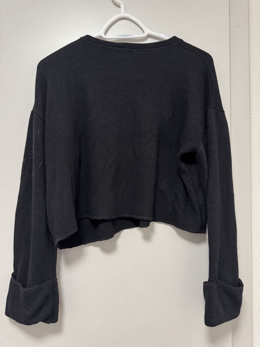 Zara Maglioni & Felpe: Schwarzer Zara Pullover mit Trompetenärmeln, Grösse M – Usato da Lachen SZ venduto da nathiisch 6