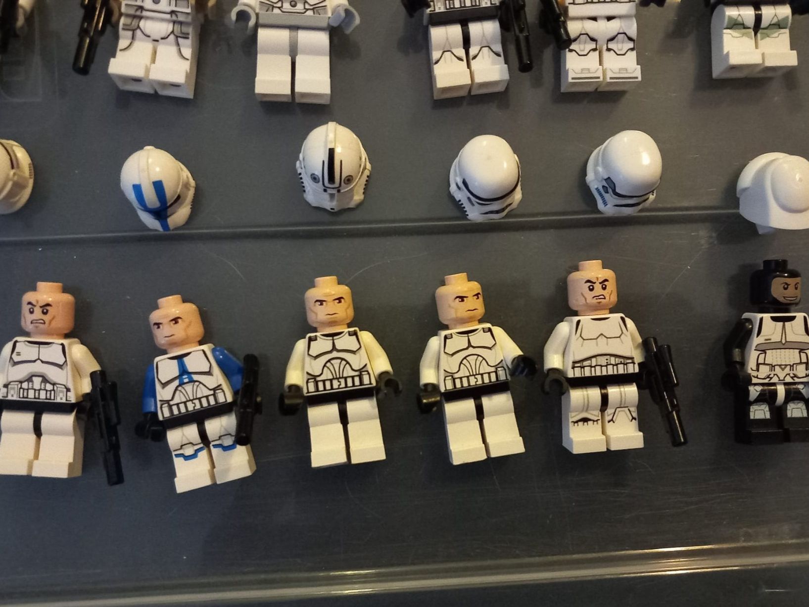 Lego Statuette: 12 Minifiguren Lego Star Wars Clone Trooper, Stormtrooper .. – Usato da Maschwanden venduto da summernight7 4