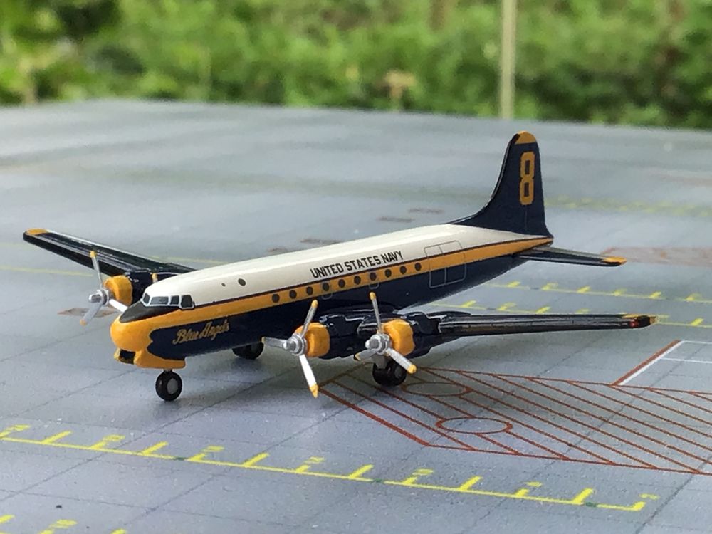 Herpa USMC Douglas DC-4/R5D 