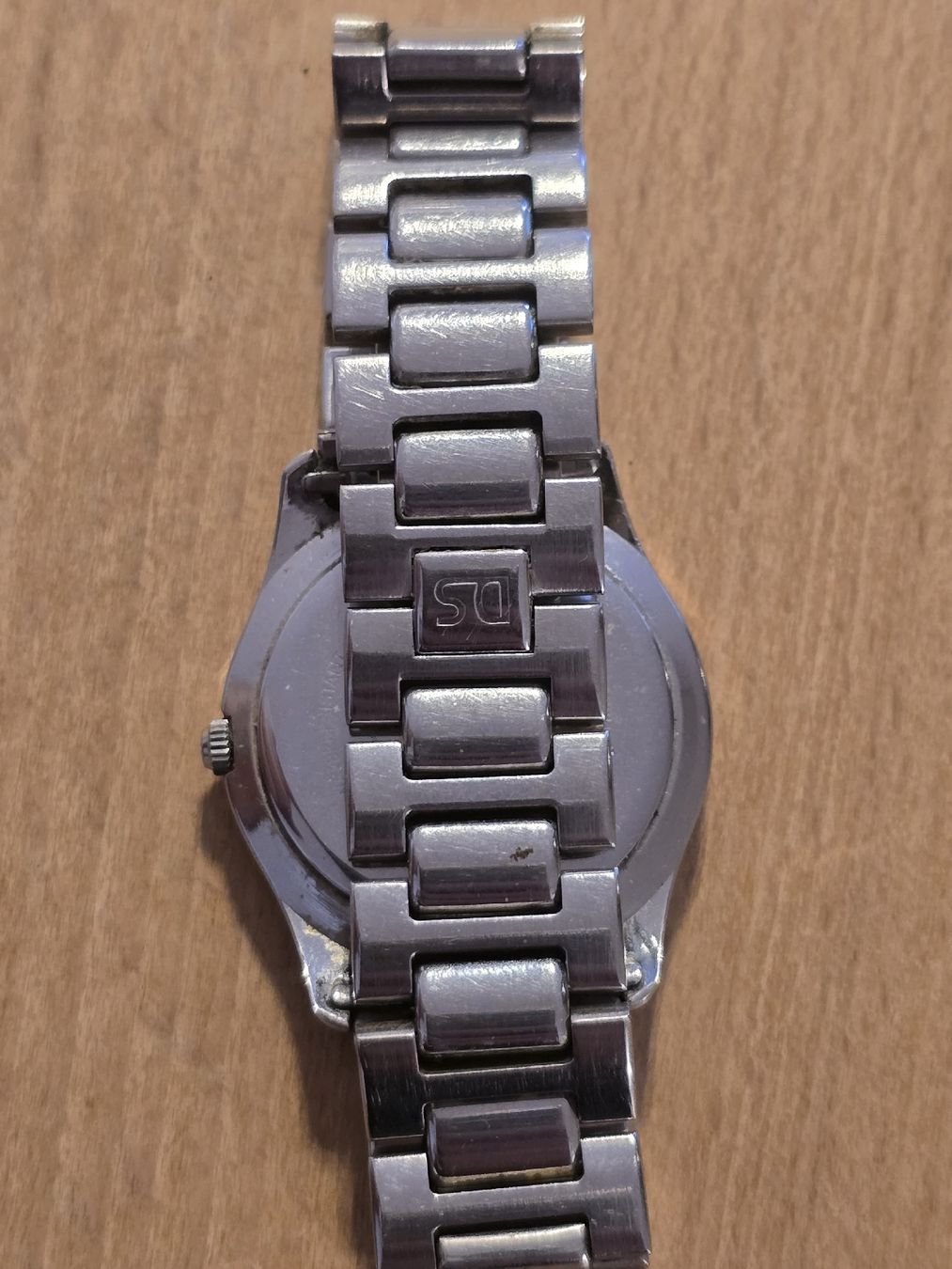 Certina Uhren: Certina DS Armbanduhr mit Datum silberfarben – Gebraucht aus Romanshorn von car_hx67 4