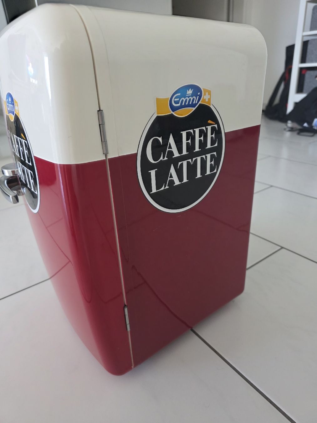 Frigoriferi: Emmi CAFFÈ LATTE Mini Kühlschrank  – Usato da Twann venduto da kev_b6tb 1
