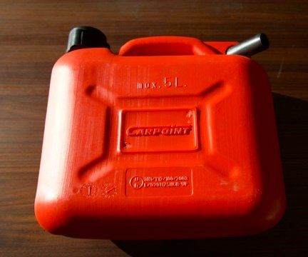 Sonstiges Fahrzeugzubehör: Jerrican  "Carpoint" 5L – Neu (gemäss Beschreibung) aus Genève von LiPhry