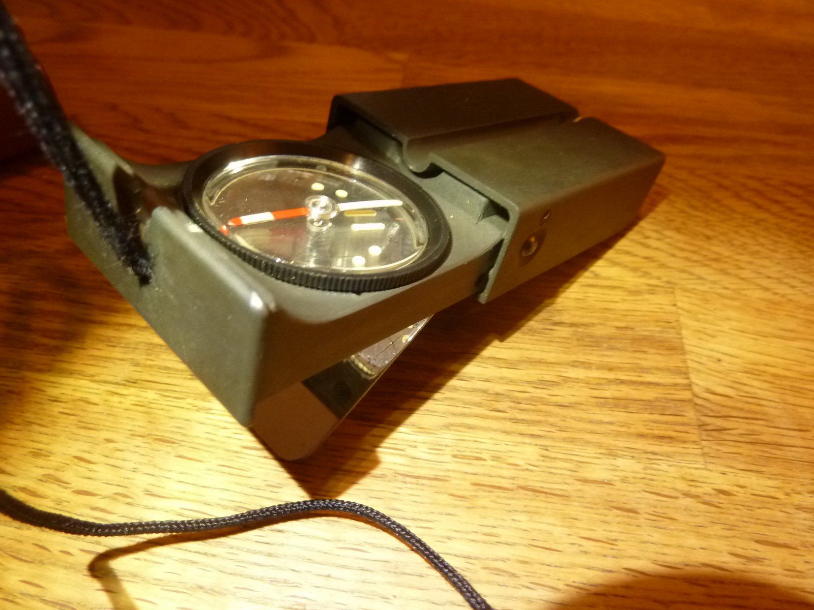 Recta GPS & Strumenti di misurazione: Robuster RECTA Peilkompass im Etui Swiss Made – Usato da Hochfelden venduto da swissice 4