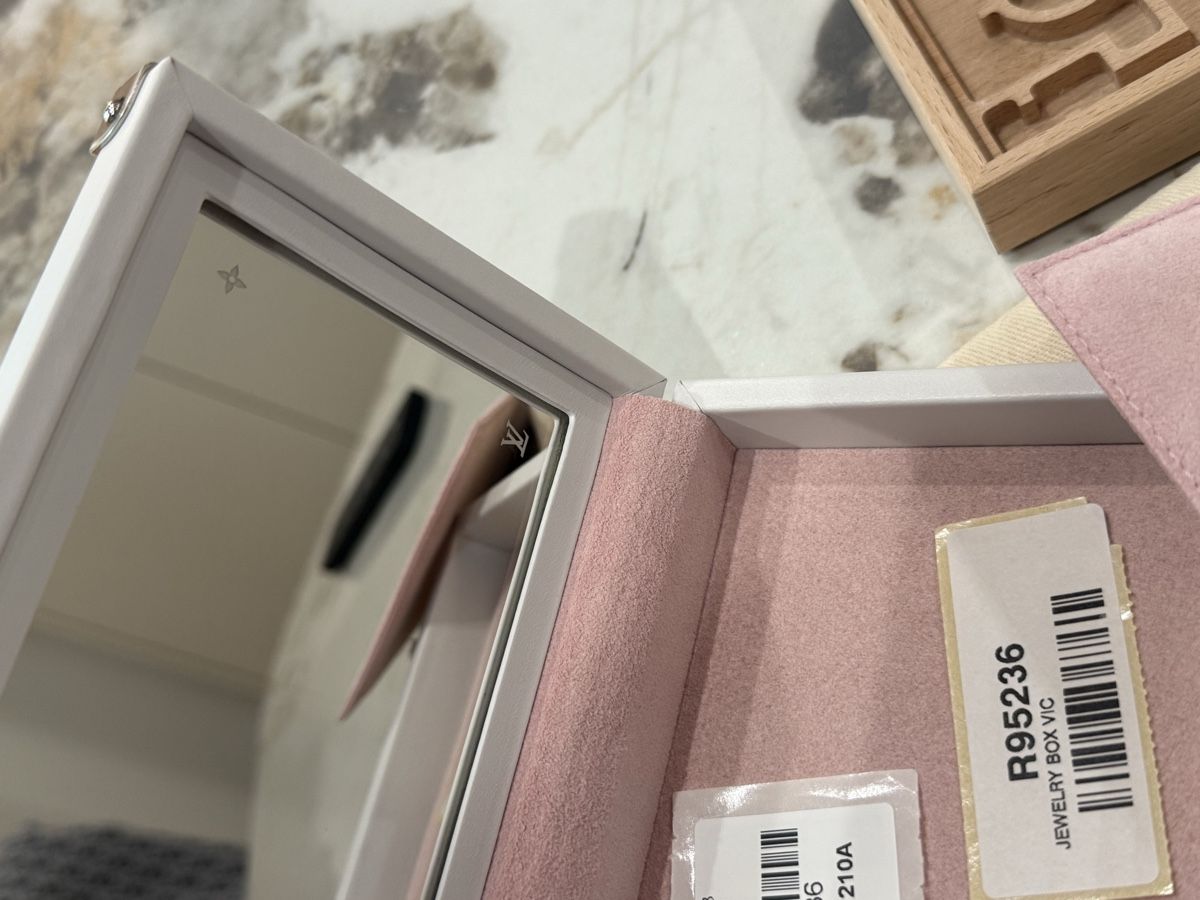 Louis Vuitton Valigie: Louis Vuitton Koffer Trunk NP. 2500 Fr. – Nuovo (secondo la descrizione) da Ellighausen venduto da privateseller 3