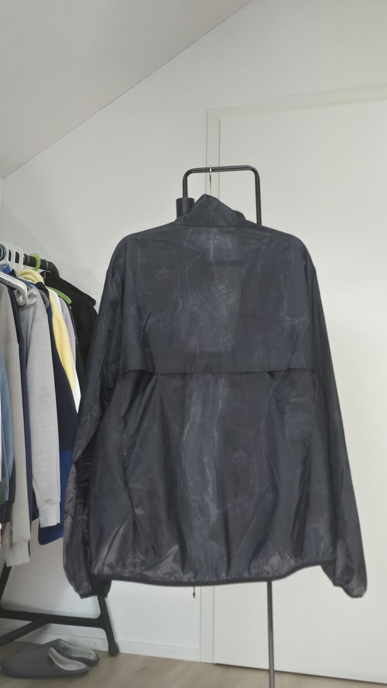 Fila Giacche: Fila Regenjacke/Windjacke – Nuovo (secondo la descrizione) da Rothrist venduto da adniramadani21 2