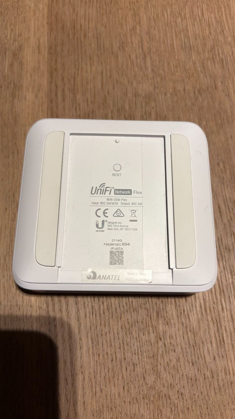 Hubs & Switches: Ubiquiti Switch USW-Flex Outdoor – Gebraucht aus zürich von schweigers 1