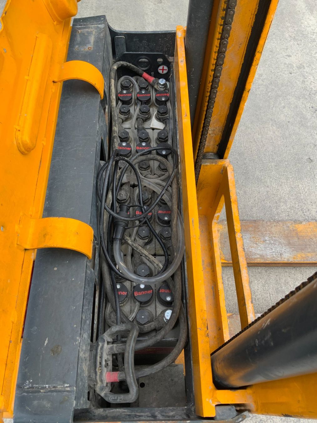 Jungheinrich Carrelli elevatori e a forche: Jungheinrich Deichselstapler – Difettoso da Regensdorf venduto da MAGZH 4