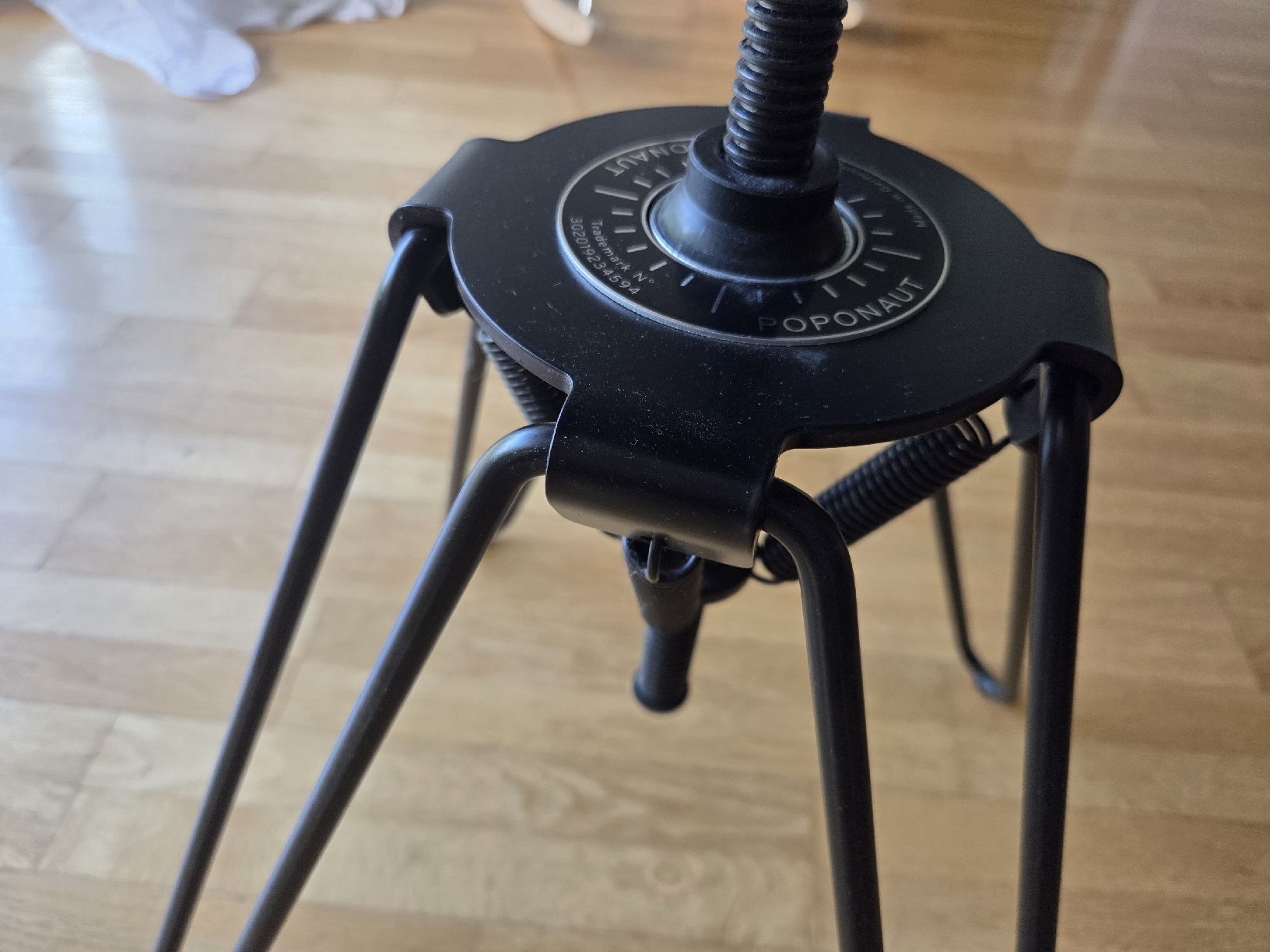 Chaises: Ergonomischer Pendelhocker – D'occasion à Hünenberg See par Atsemet 2