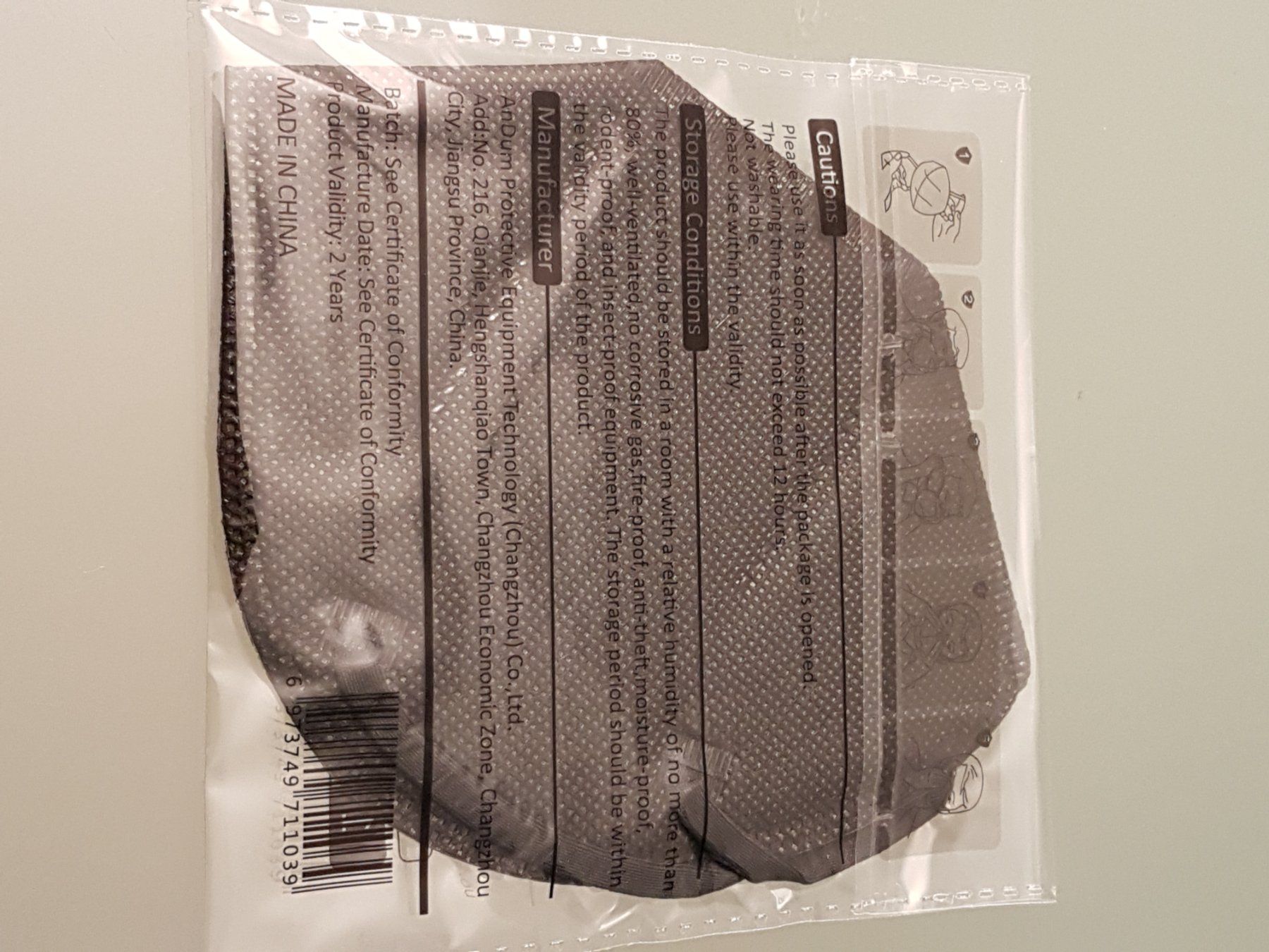 Gesichts- und Gehörschutz: Mascherine FFP2 NERO - scatola 50 pezzi – Neu und originalverpackt aus Massagno von Massimo037 2
