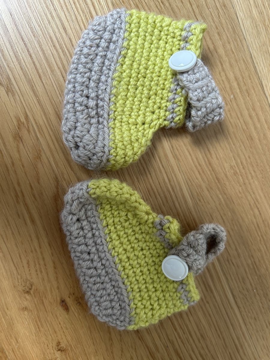 Scarpe per ragazzi: Gehäkelte Babyschuhe – Usato da Zürich venduto da cla_g627 2