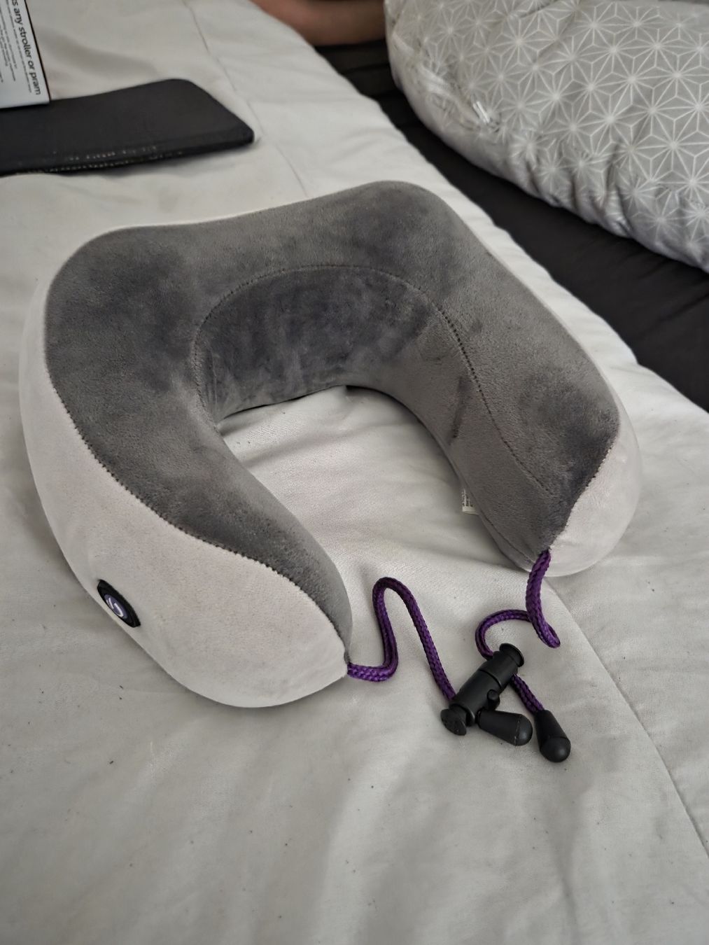 Massagegeräte: Nackenmassagekissen – Gebraucht aus Luzern von Joaomassano