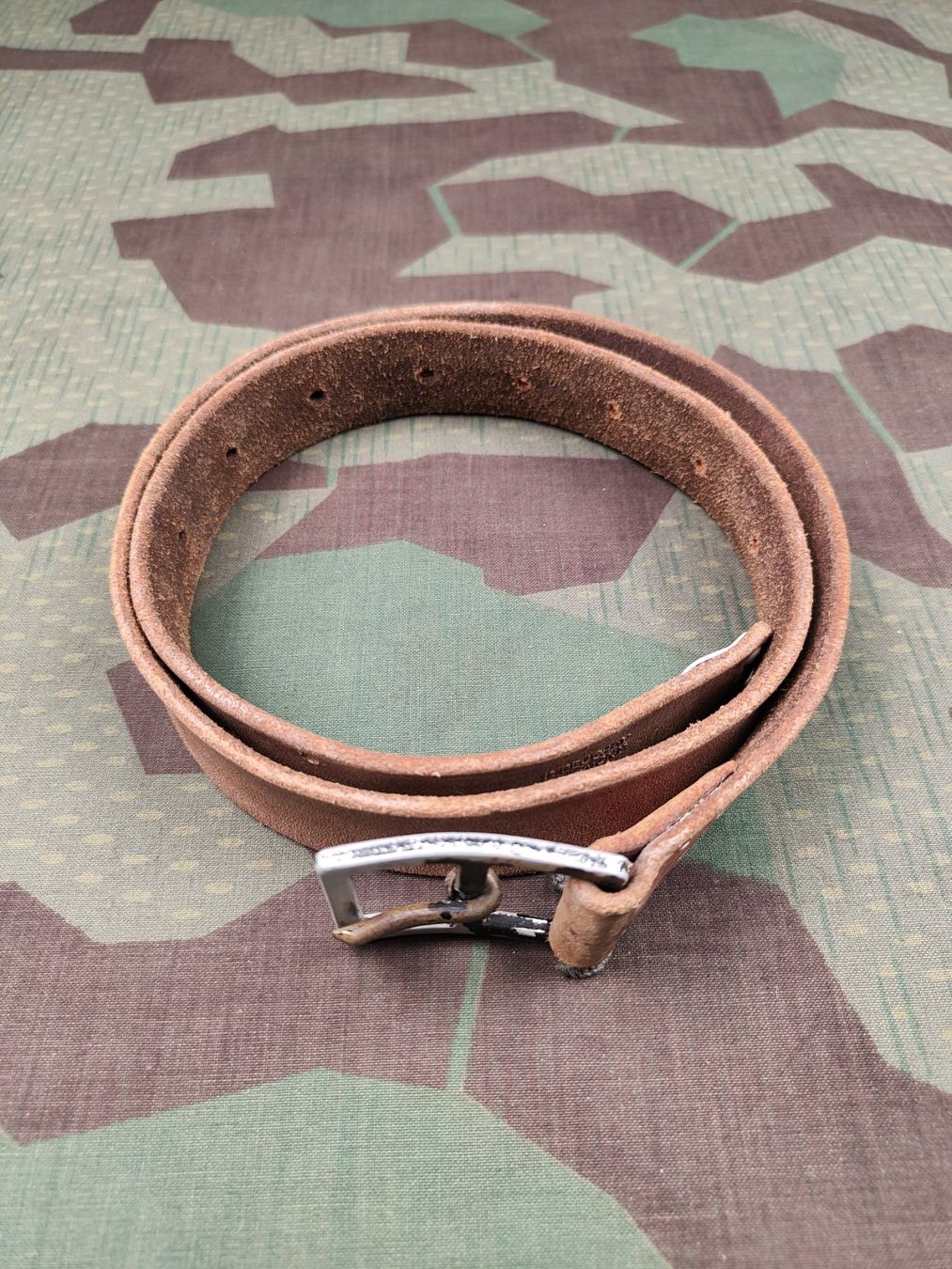 Schweizer Armee Uniformi: Leibgurt Ord. 1949, 100 cm – Usato da Bauma venduto da SwissMilitaria