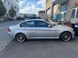BMW 320d Limousine Silber occasion