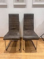 2 sedie moderne in metallo  buono stato