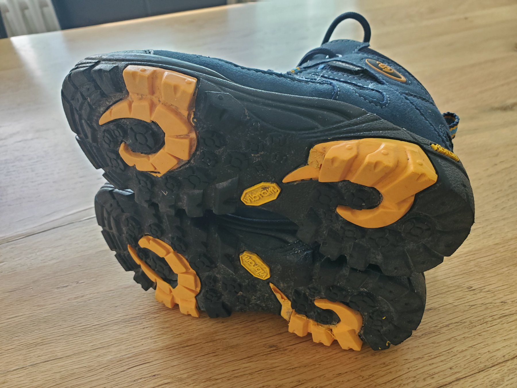 Scarpe per ragazzi: Tolle Wanderschuhe von Brütting 29 – Usato da Näfels venduto da Mila0712 3
