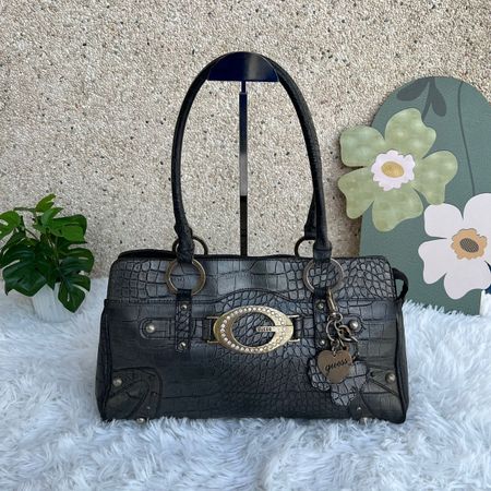 Guess Handtasche Kroko-Optik Schwarz Top Zustand Herbst 49 Z