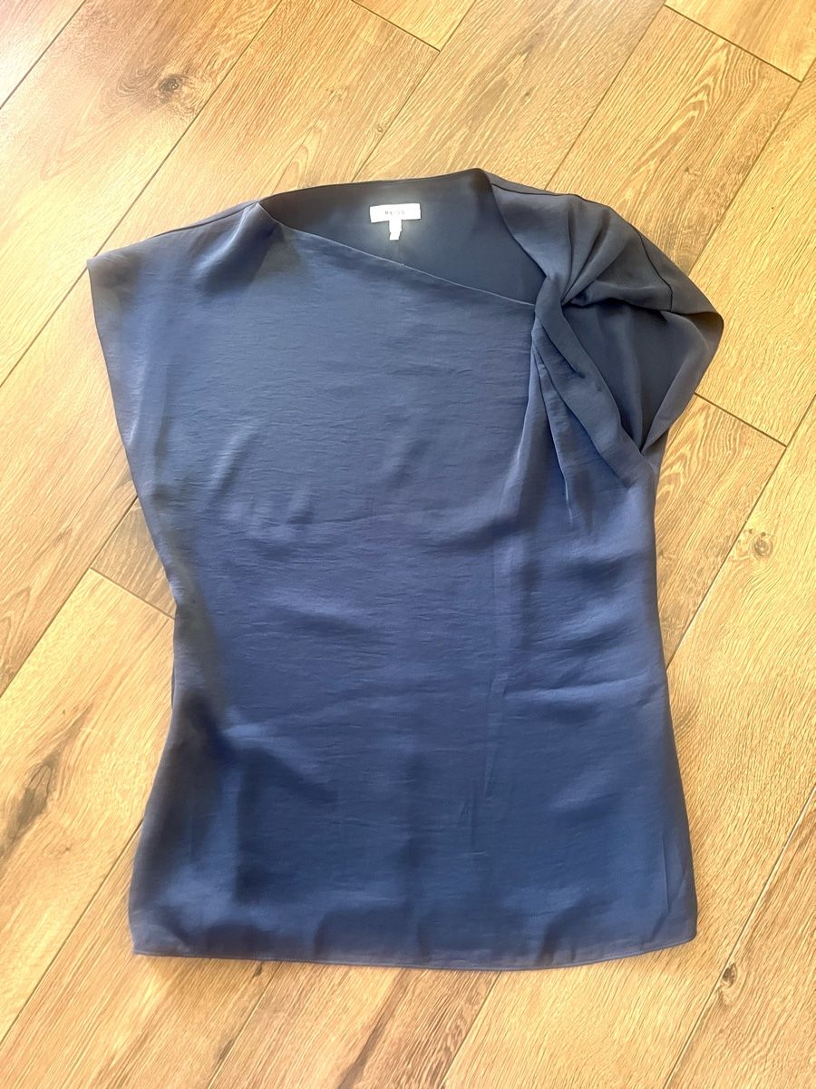 Tops: REISS - wunderschönes Oberteil  – Neu (gemäss Beschreibung) aus wallisellen von rodolfo68