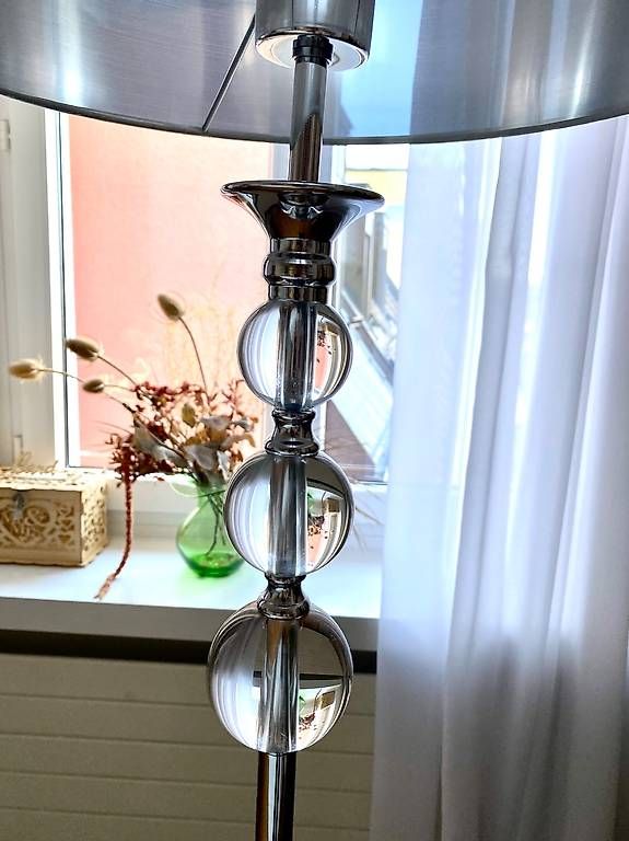 Lampade: Lampada da terra – Nuovo e nell'imballaggio originale da Lugano venduto da dir_5287 1