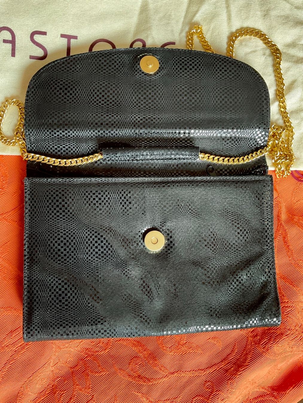 Sacs femmes: ASTOR Leder-Handtasche schwarz glitzernd  mit Schutzhülle – D'occasion à Utzigen par Lasagne99 1