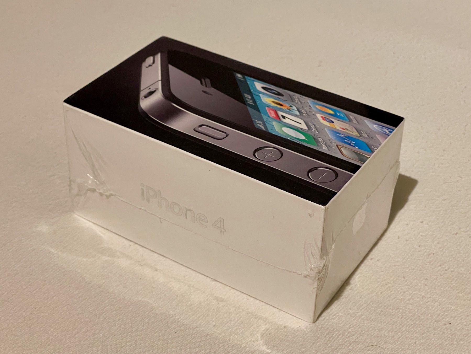 Apple Handys / Smartphones: iPhone 4 - 16 GB - ungeöffnet + verschweisst! – Neu und originalverpackt aus Bremgarten b. Bern von thkum 1