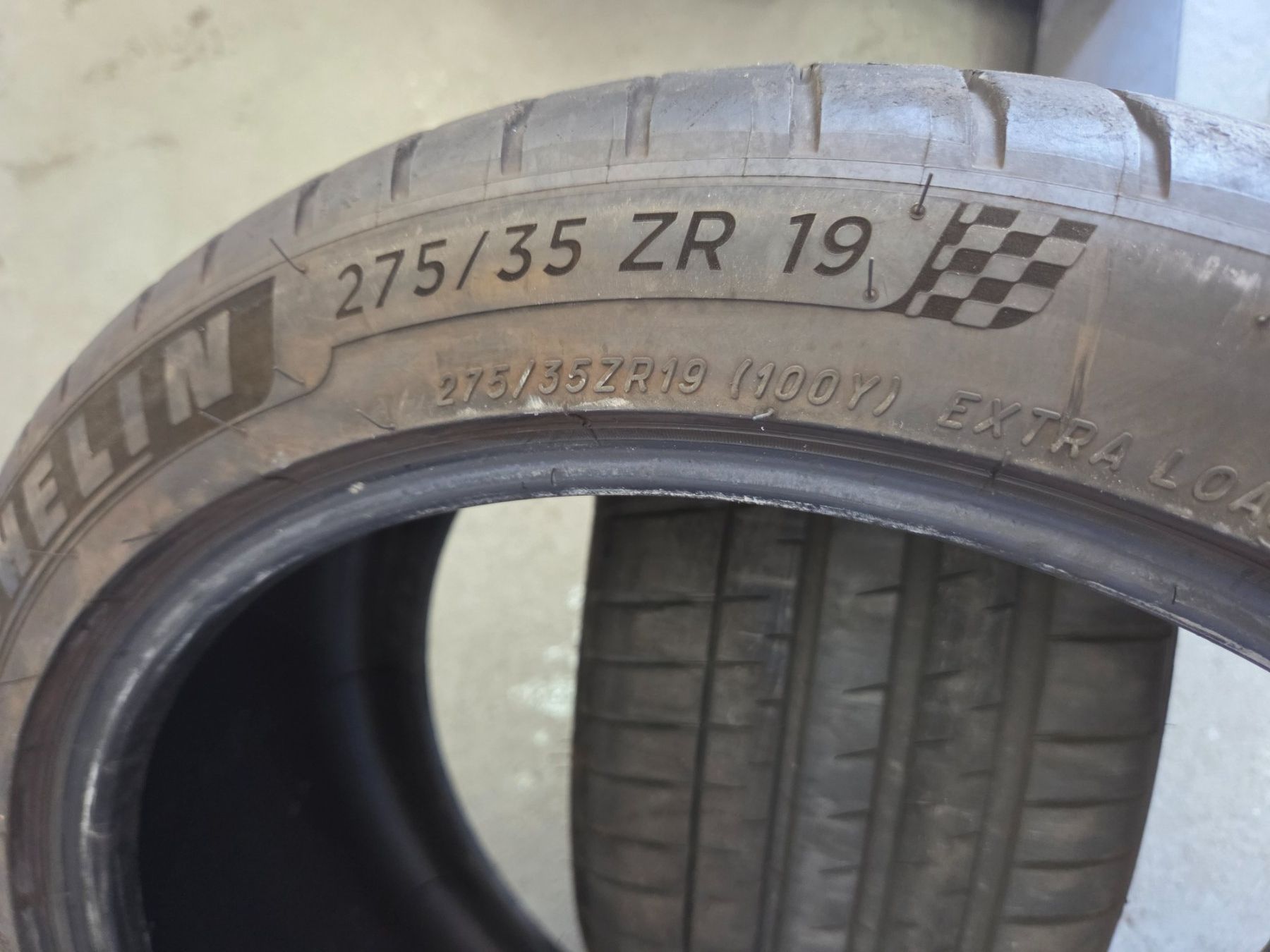 Michelin Pneumatici & Ruote complete: 275 / 35 ZR 19  Michelin – Usato da Fischbach-Göslikon venduto da Emanuel.Bardhi 3
