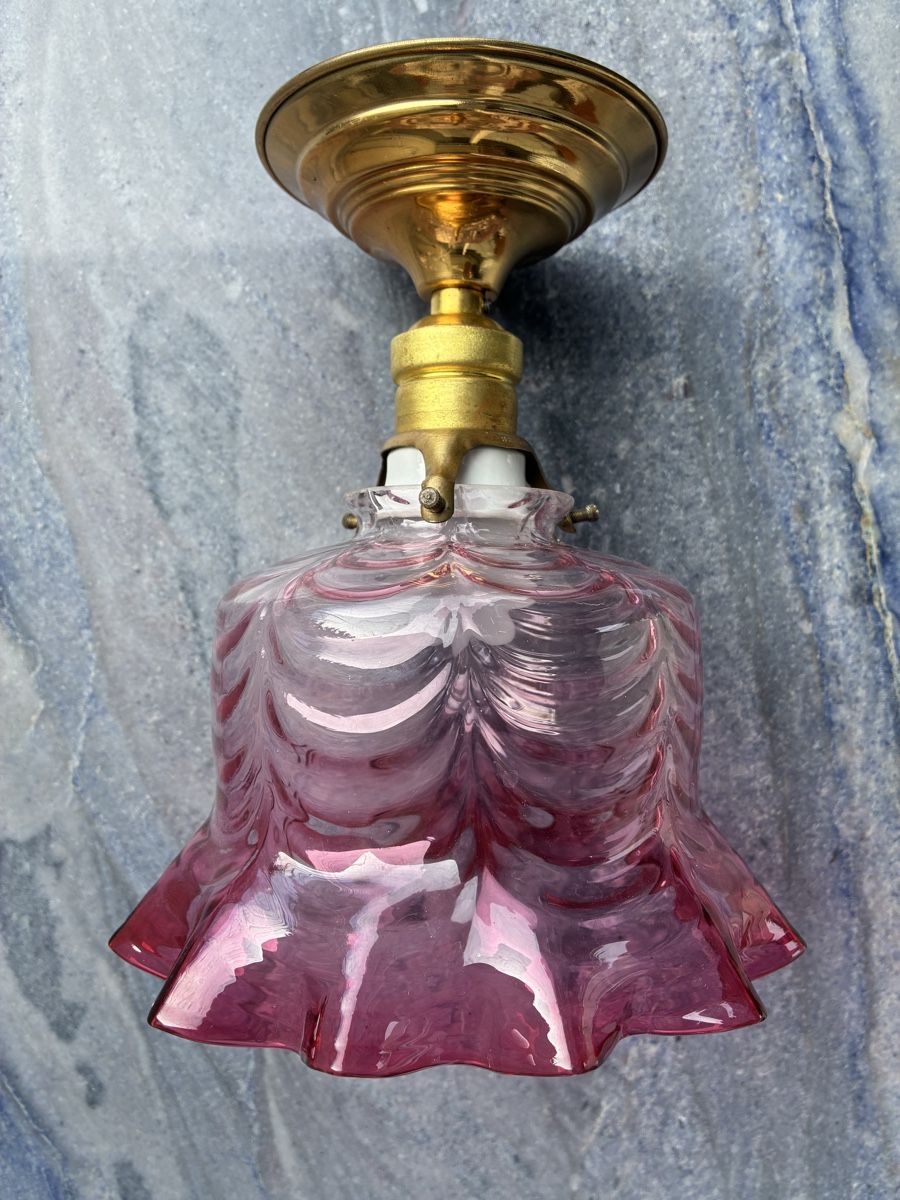 Lampadari & plafoniere: Antik Jugendstil Deckenlampe  mit Cranbeery Glas – Usato da Zürich venduto da Artnuvo 2