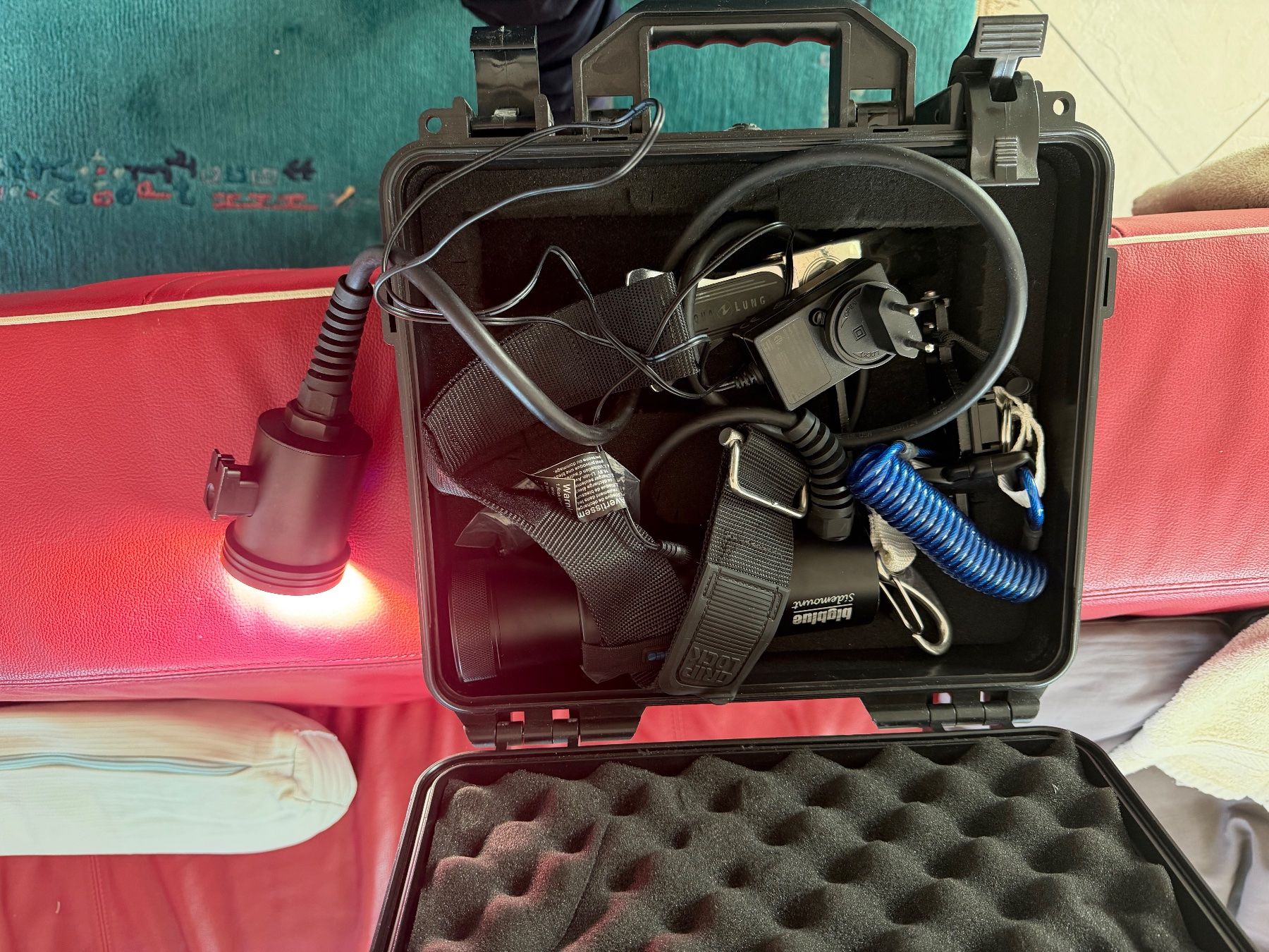 Lampade: BigBlue VTL9000P SideMount – Nuovo (secondo la descrizione) da Grüt (Gossau ZH) venduto da Mulan1 1