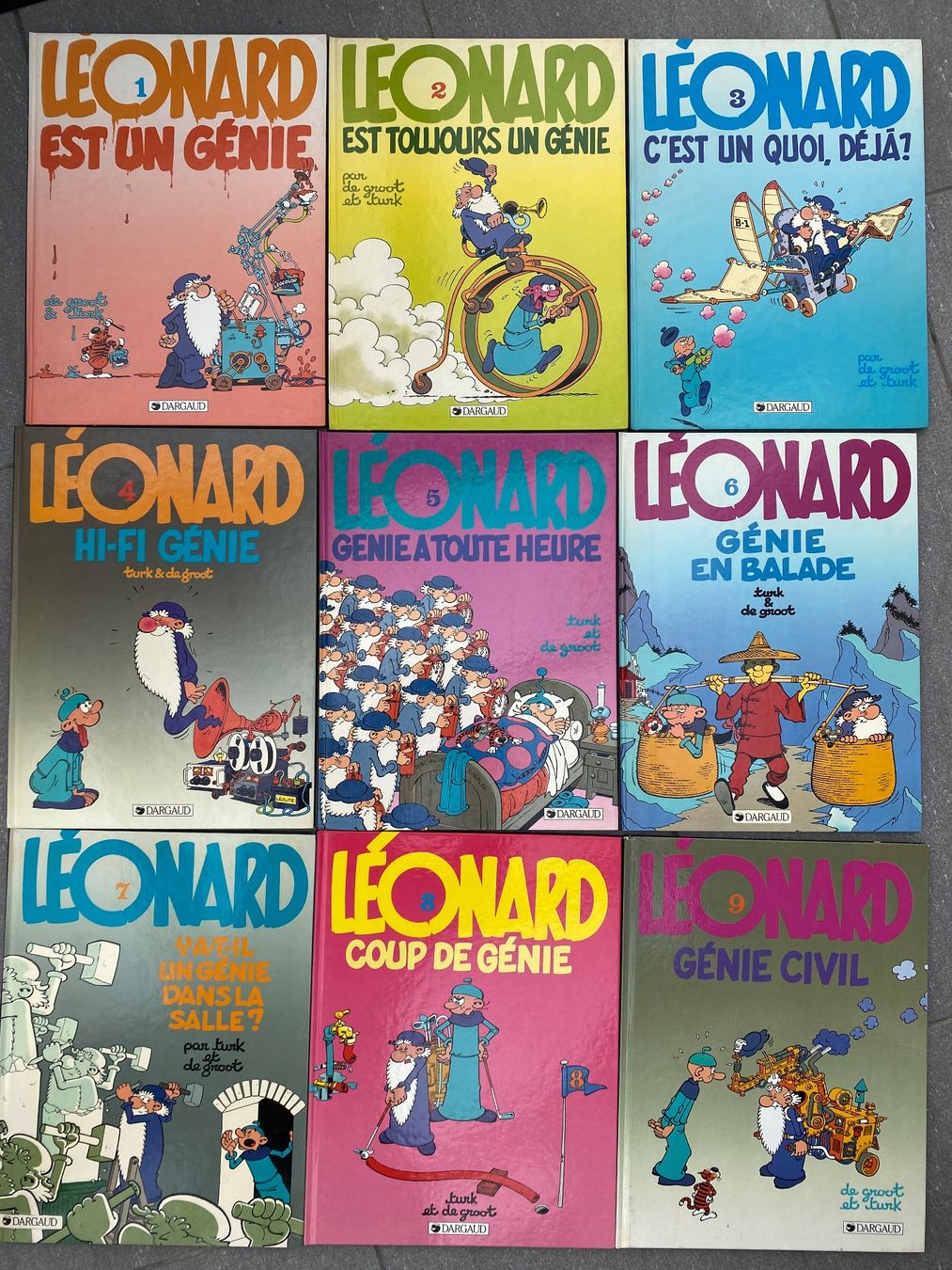 Fumetti: Lot BD Léonard - Collection T1 à T21 – Usato da Plan-les-Ouates venduto da Salvatore1995 1