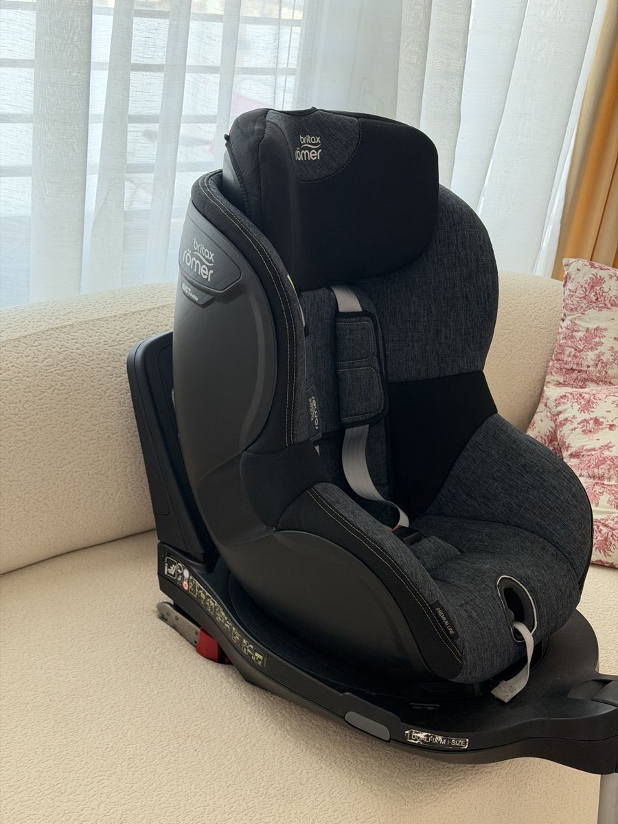 Britax Römer Seggiolini per auto: Britax Römer Dualfix M i-Size Premium Line – Nuovo (secondo la descrizione) da Reinach AG venduto da val_cr2k 9