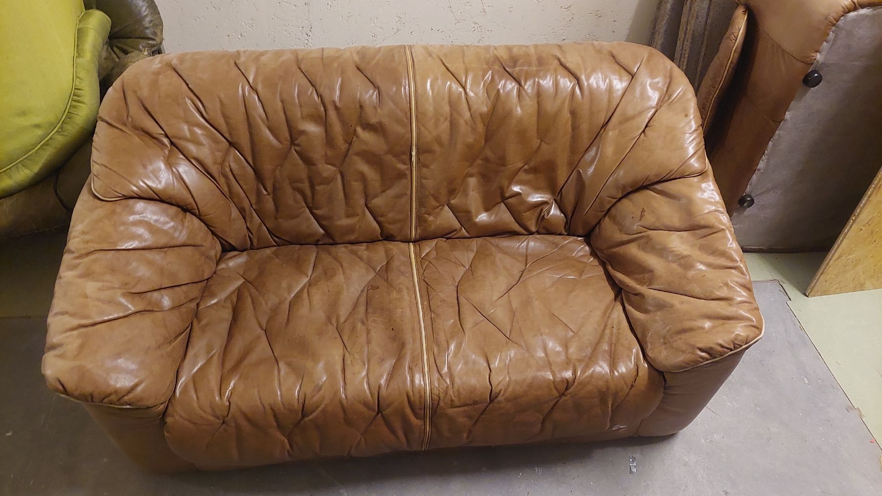 Sofas: Zweisitzer Sofa Leder gebraucht. – Gebraucht aus Bern von Kulturmuseum 2