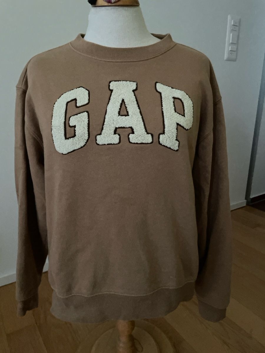 Gap Pulls & Sweat-shirts: Pullover GAP braun Grösse M guter Zustand – D'occasion à Allschwil par DoRo7