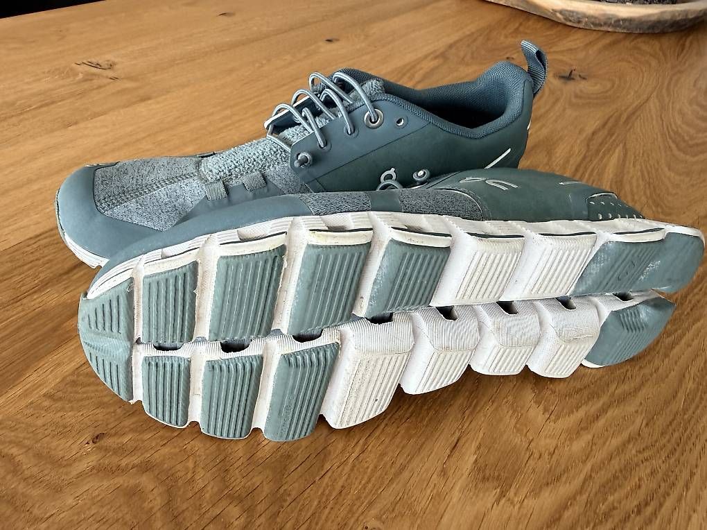 On Damenschuhe: On Cloud Terry Gr. 37.5 – Gebraucht aus Stäfa von Power34 2