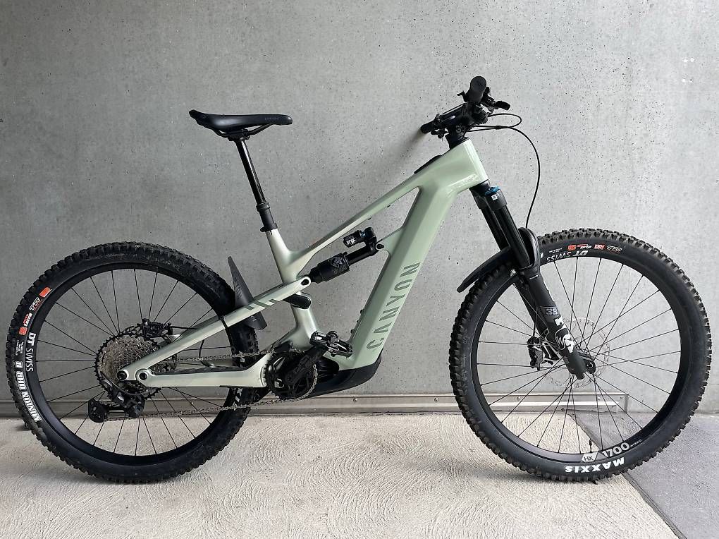 Canyon Biciclette: Canyon STRIVE:ON CFR 2023 Size M - perfect condition – Usato da Rüschlikon venduto da FabbyZH 2
