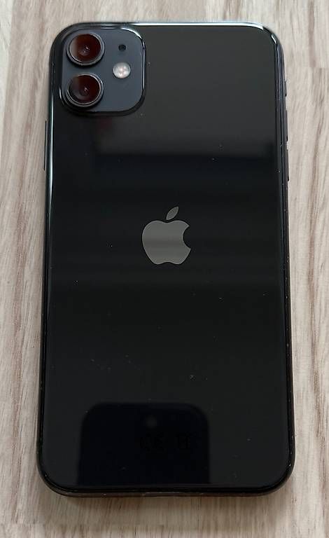 Apple Handys / Smartphones: iPhone 11 in Schwarz (128Gb) – Gebraucht aus Birmensdorf ZH von alb_2blb 1