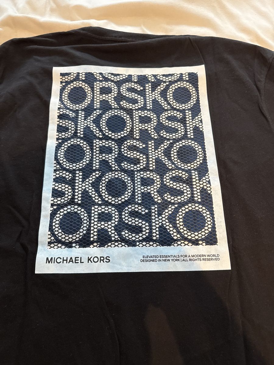 Michael Kors T-shirt: T-shirt Michael Kors noir – Nuovo (secondo la descrizione) da Lausanne venduto da raf_k5nx 3