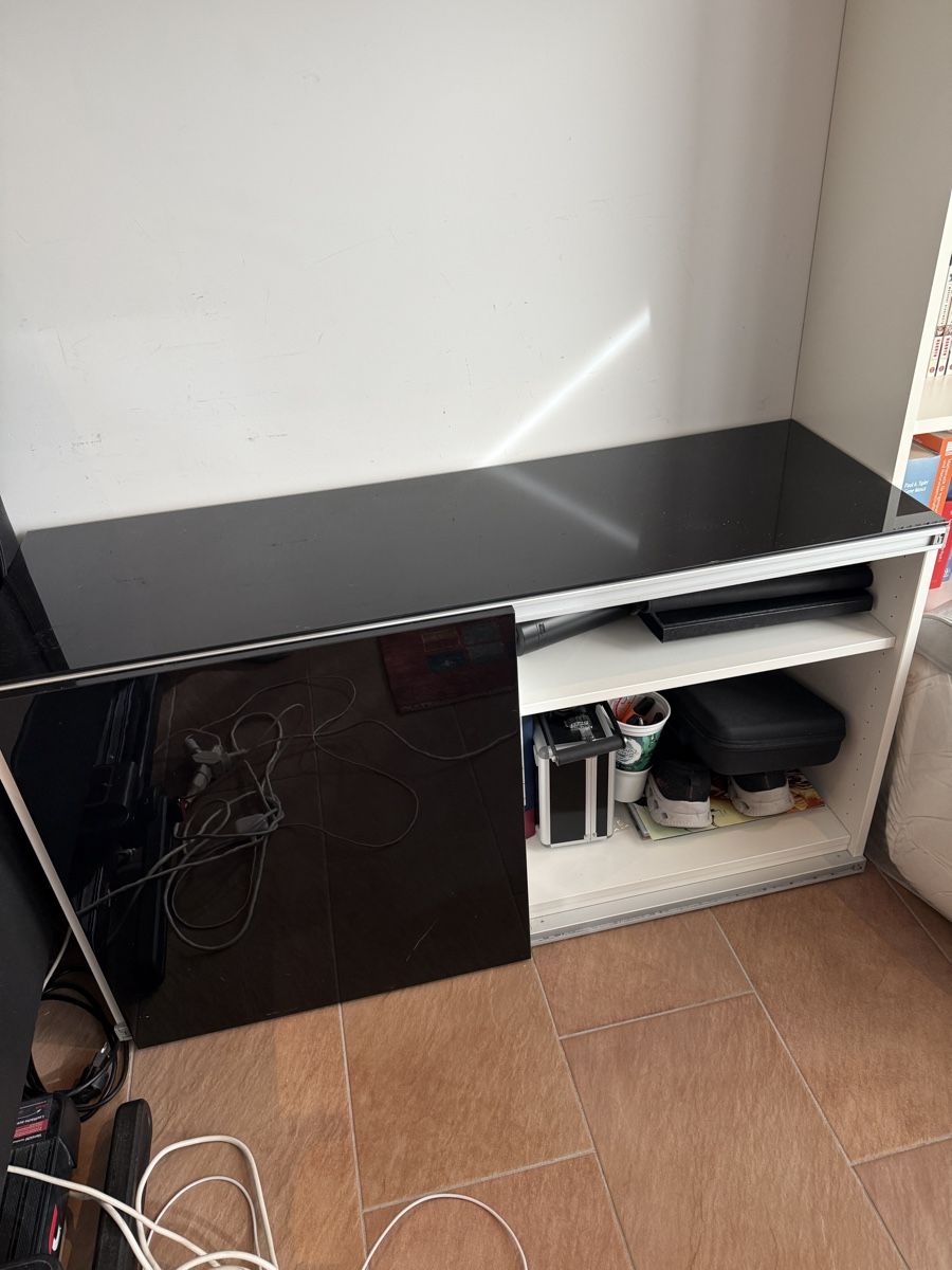 Ikea Cassettiere: Möbel Büro von Ikea Hochglanz schwarz – Usato da Horgen venduto da Pezi8810