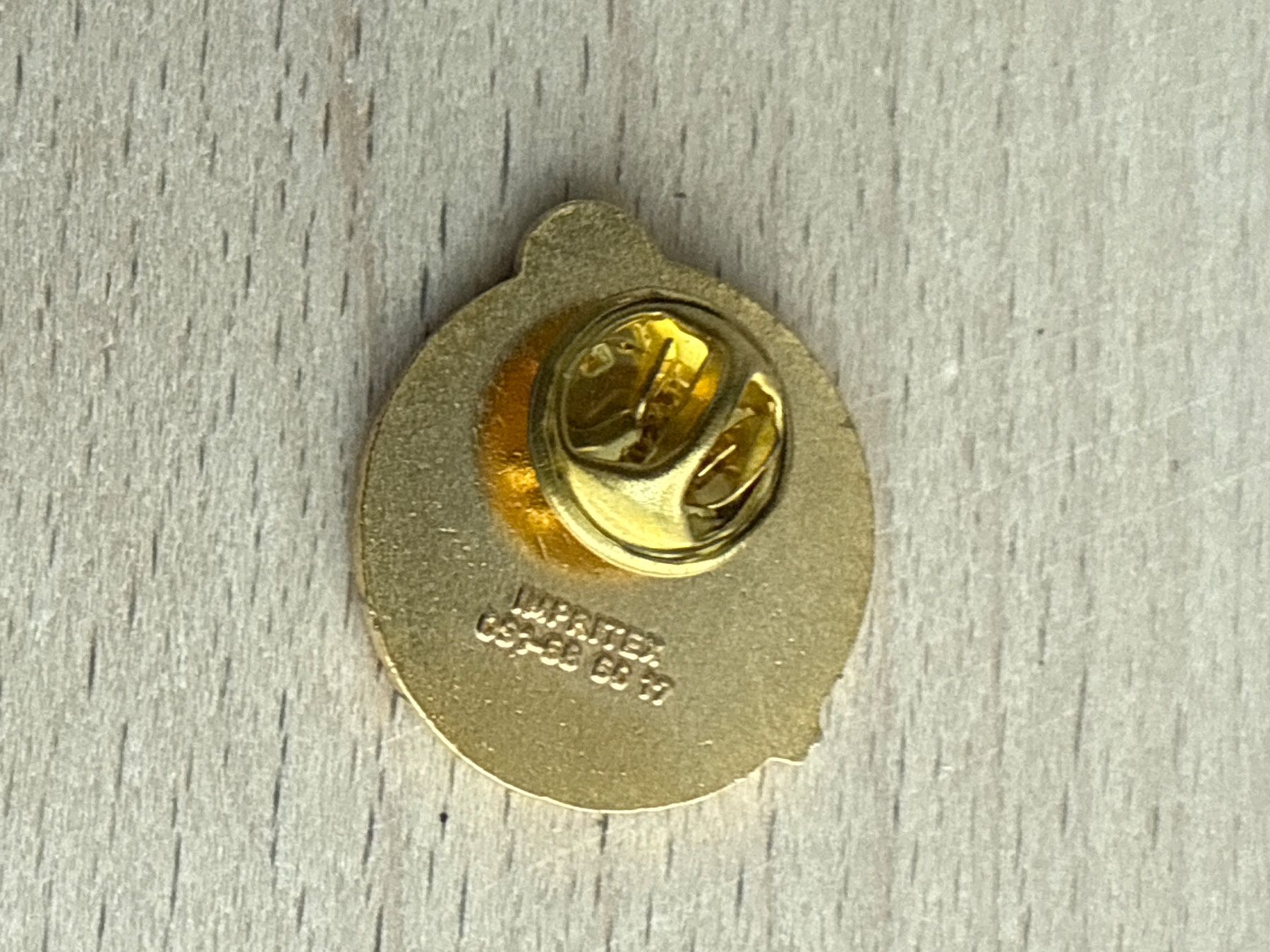 Placchette & Badge: Pin  Basketball  Union Neuchatel  Rivella – Usato da Glattbrugg venduto da Schweigmatt 1