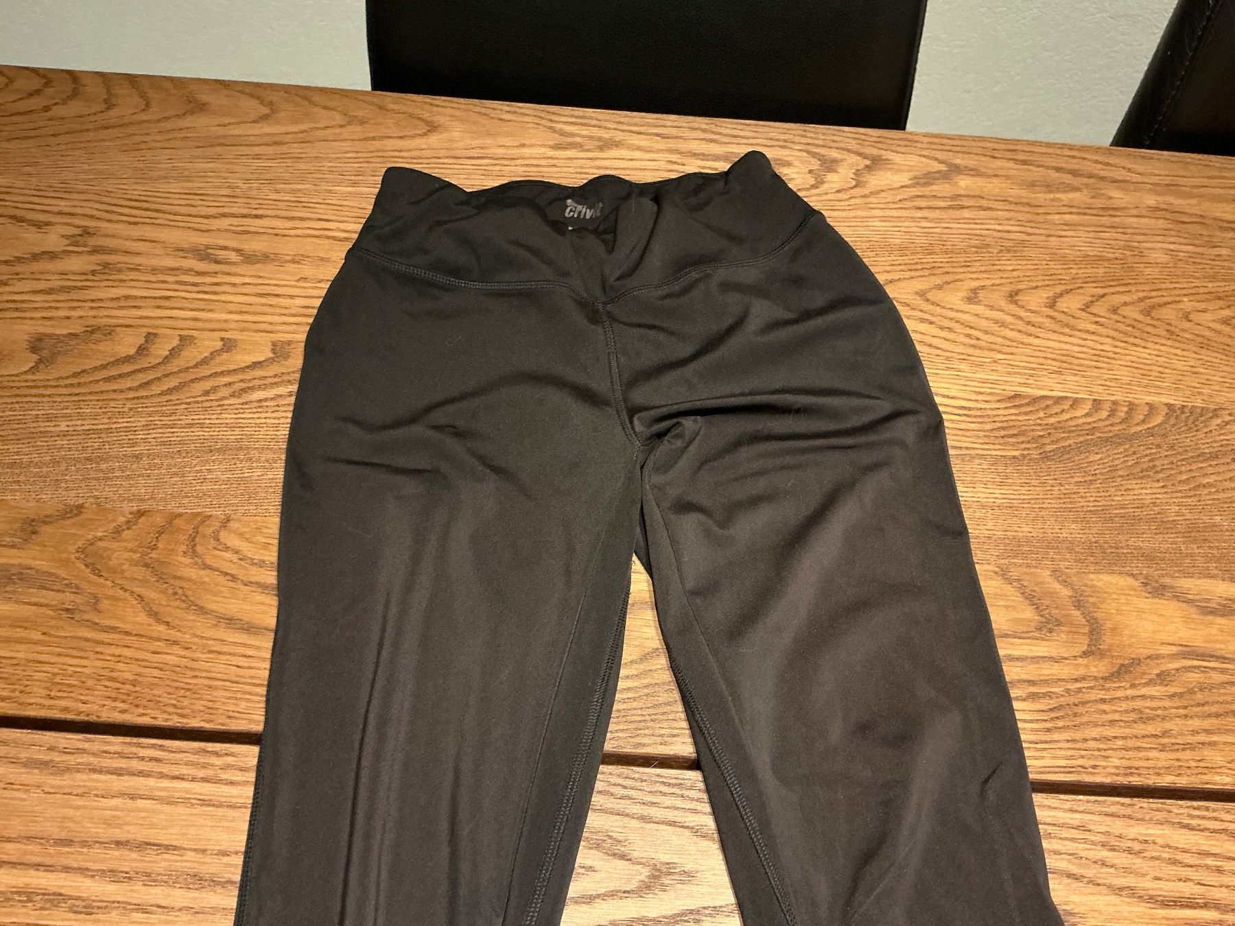 Leggings: Schwarze Sport-Leggings Grösse S – Gebraucht aus Würenlos von Chicca2004 1