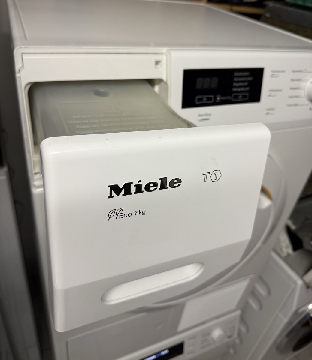 Miele Lavatrici: Miele Waschturm 8Kg A+++ – Nuovo (secondo la descrizione) da Kilchberg ZH venduto da Rei_9 9