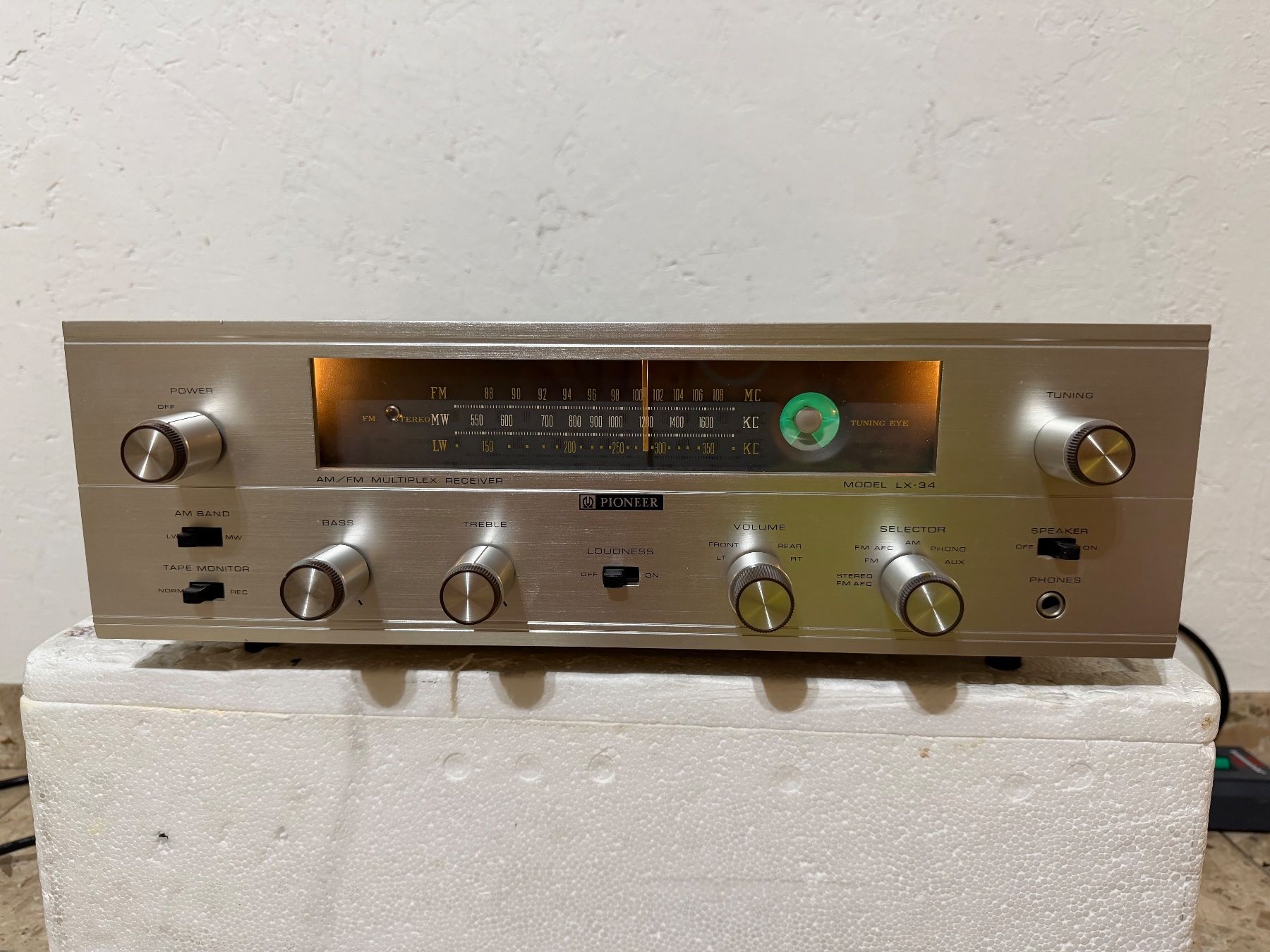 Pioneer Ricevitori: Pioneer LX-34  Röhren Receiver – Usato da Plan-Les-Ouates venduto da Shocc
